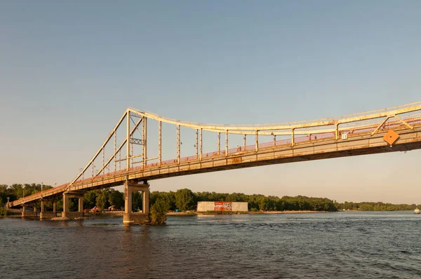 Ponte pedonal - Kiev, Ucrânia — Fotografia de Stock