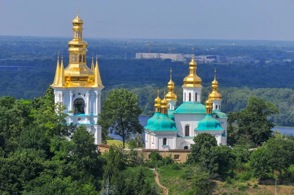 Киевский пещерный монастырь — стоковое фото