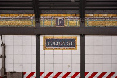 Fulton Street Metro İstasyonu - Brooklyn, New York