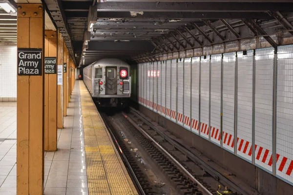 Estación de metro Grand Army Plaza - Ciudad de Nueva York — Foto de Stock