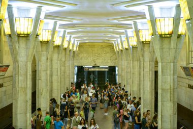 Kastrychnitskaya (Oktyabrskaya) Metro İstasyonu - Minsk, Belarus