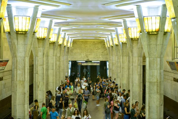 Kastrychnitskaya (oktyabrskaya) Metrostation - Minsk, Weißrussland — Stockfoto