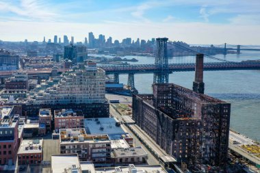 Brooklyn, New York - 17 Şubat 2020: Brooklyn, New York Williamsburg 'daki eski Domino Şeker Fabrikası.