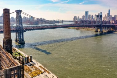 Panoramic view of the Williamsburg Bridge from Brooklyn in New York City, clipart