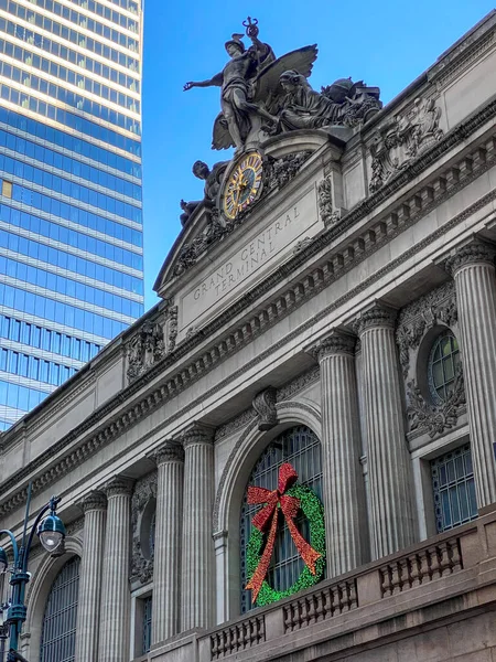Grand Central Terminal Facade Holiday Exterior New York City — Stock Photo, Image