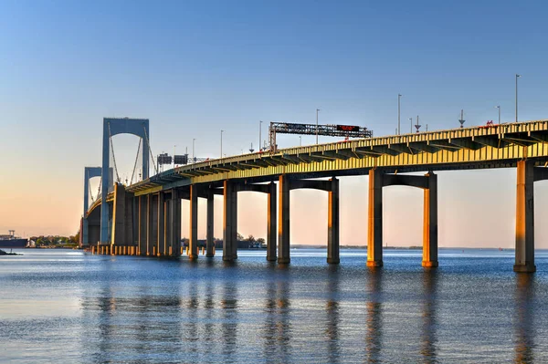 Vista Aérea Ponte Throgs Neck Que Liga Bronx Com Queens — Fotografia de Stock