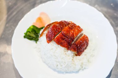 Pirinç lezzetli kızarmış ördek 