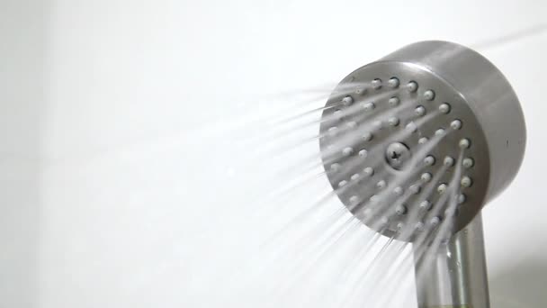 Yakın Kadar Olan Duş Başlığı Banyoda — Stok video