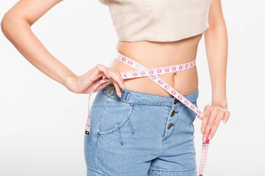 Yakın kadar onun Bel ölçüsü hattı ile ölçme kadın
