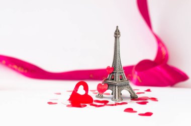 Paris, aşk şehri arka planda, yakın plan