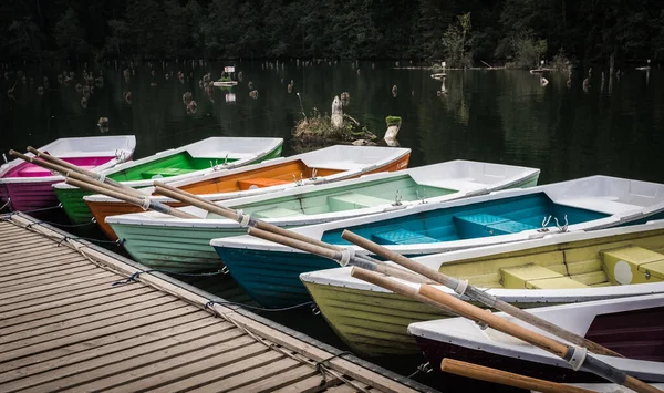 Πολλές Βάρκες Στο Φόντο Της Λίμνης Royalty Free Εικόνες Αρχείου