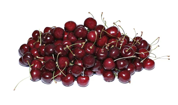 Czerwony dojrzałe jagody wiśni na białym tle — Zdjęcie stockowe