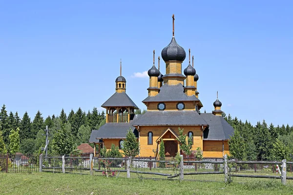 Tempel des heiligen Propheten Johannes des Täufers in Dudutki — Stockfoto
