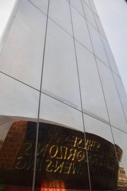 Millennium yansıma