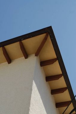 Bir çatı saçak ararken