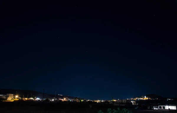 산토리니 위에 있는 별들 — 스톡 사진