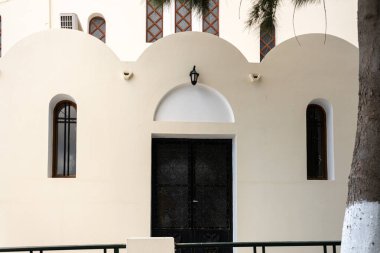 Panagia Mesani yan kapısı