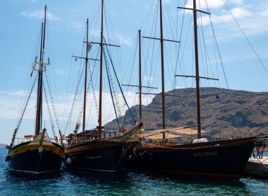 Turist gezisi tekneleri