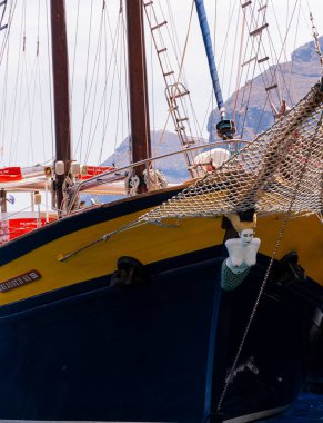 Turist teknesi kuklası