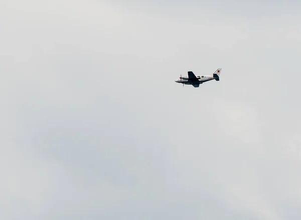 Private plane in flight — Stock Photo, Image