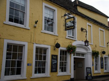 Kuğu Oteli Wooton0under-Edge