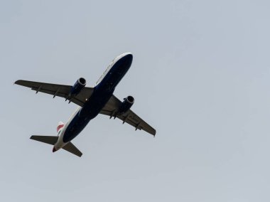 Heathrow, United Kingdom - August 03 2019:   British Airways Airbus A320-232  registration G-EUYC, flight number BA492 departs Heathrow airport en route to Gibraltar seen from Myrtle Avenue
