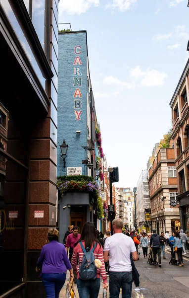Londres Reino Unido Agosto 2019 Compradores Turistas Las Calles Tiendas — Foto de Stock