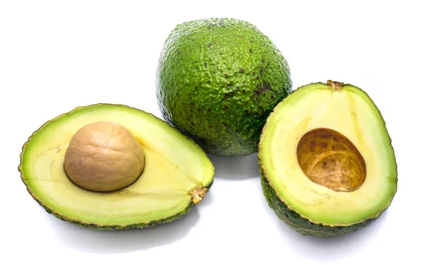 Verse avocado geïsoleerd — Stockfoto