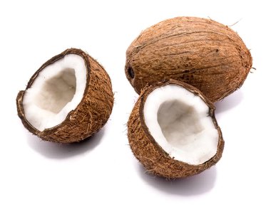 taze hindistan cevizi izole