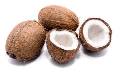 taze hindistan cevizi izole