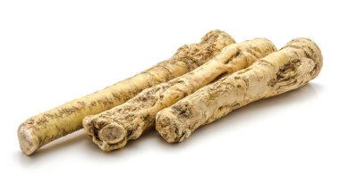 İzole horseradish kök