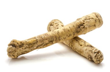 İzole horseradish kök