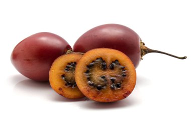 İzole tamarillo meyve