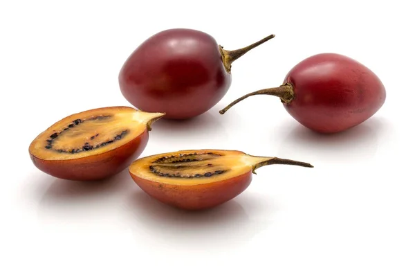 Tamarillo isolato — Foto Stock