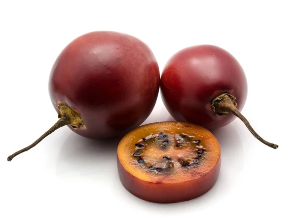 Tamarillo isolato — Foto Stock