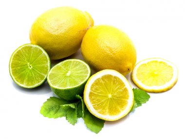narenciye meyve üzerinde beyaz izole