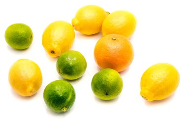 narenciye meyve üzerinde beyaz izole