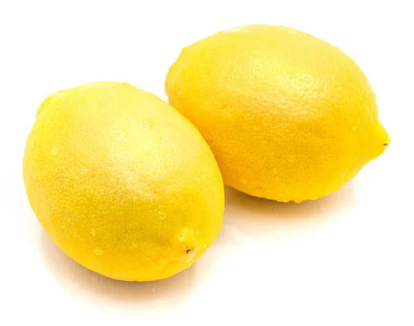 Citron isolerad på vitt — Stockfoto