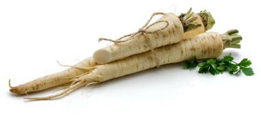 İzole maydanoz kökü