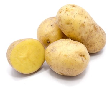 Patates beyazda izole edilmiş.