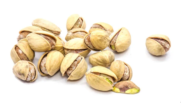 Nueces de pistacho aisladas —  Fotos de Stock