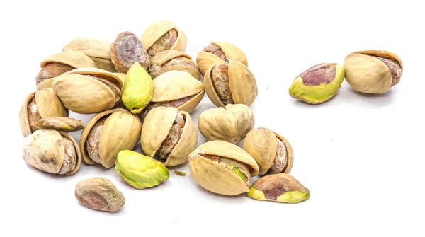 Nueces de pistacho aisladas —  Fotos de Stock