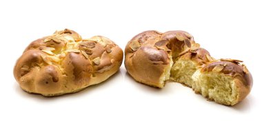 Örgülü ekmek izole