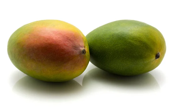 Fresh mango isolated — Stock Photo, Image