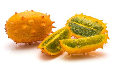 izole kiwano (melano)