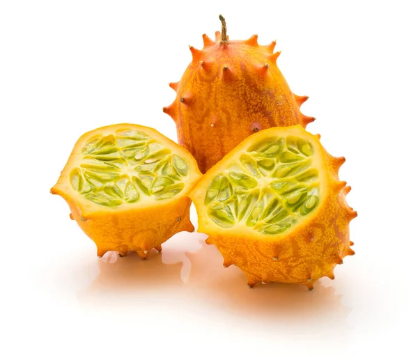 Kiwano (melano) isolato — Foto Stock