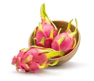 Dragon meyve (Pitaya, Pitahaya) ahşap kase beyaz arka plan nitelikleri üzerinde izole