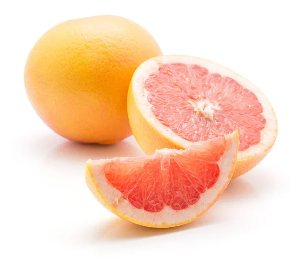 红柚子切片白色背景一个整体的一半和一个 Slic — 图库照片