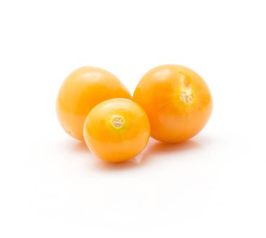 İzole üzerinde beyaz adam üç physalis portakal çilek