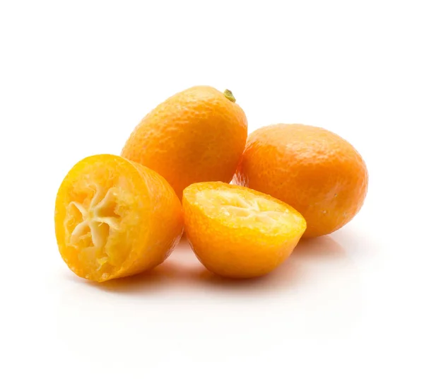 Two Kumquat Two Halves Isolated White Backgroun — Stock Photo, Image